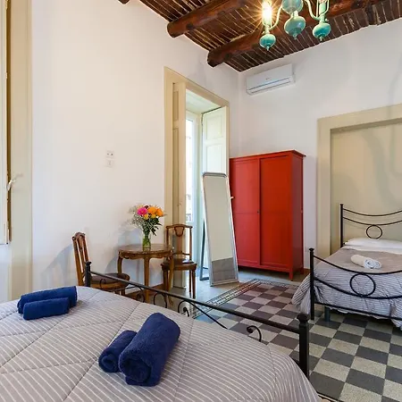 Don Pedro Vicere Di Toledo In The Center Guest house 3*