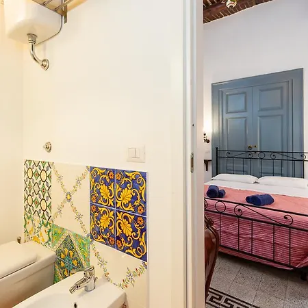 Guest house Don Pedro Vicere Di Toledo In The Center 3*