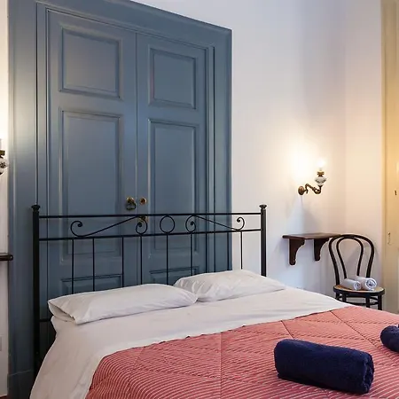 Don Pedro Vicere Di Toledo In The Center 3* Naples